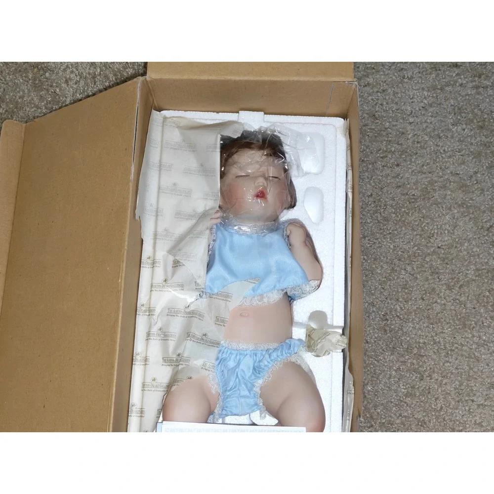 Ashton-Drake Good as Gold Porcelain Baby Doll Titus Tomescu Barely Yours COA Box